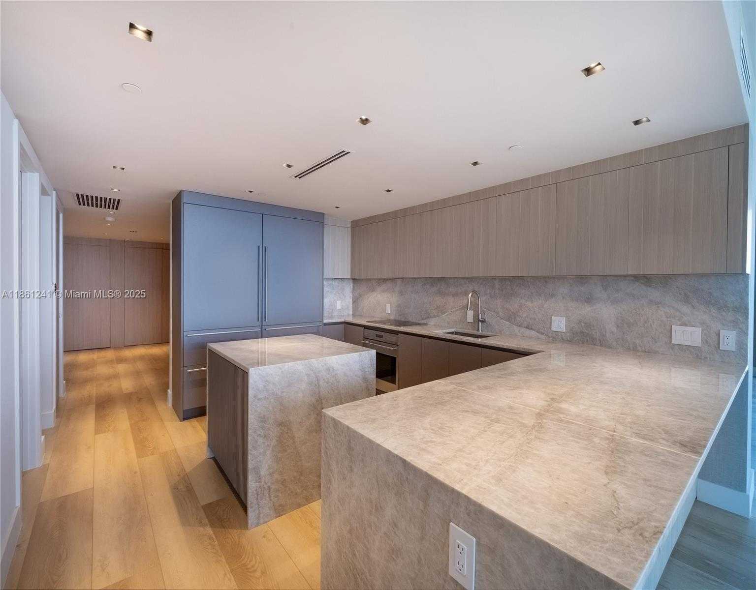Small Image of 465 BRICKELL AVE #PH5701, Miami Number 20