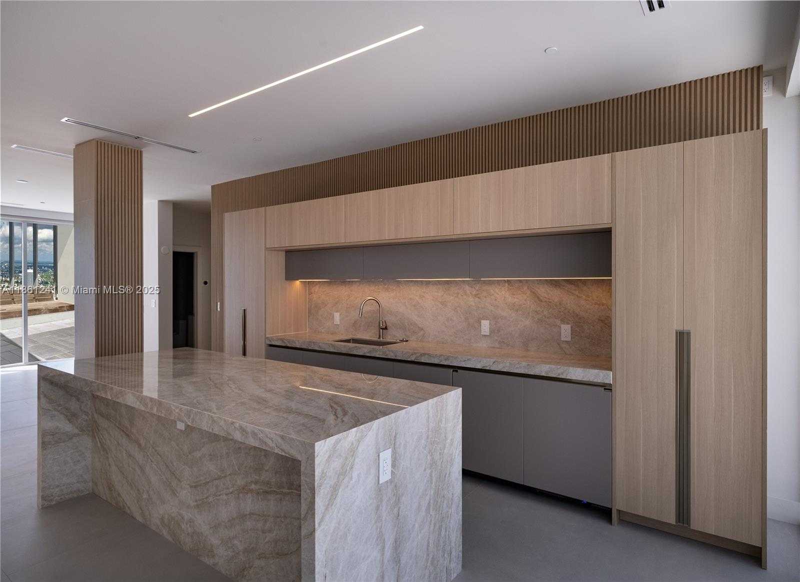 Small Image of 465 BRICKELL AVE #PH5701, Miami Number 40