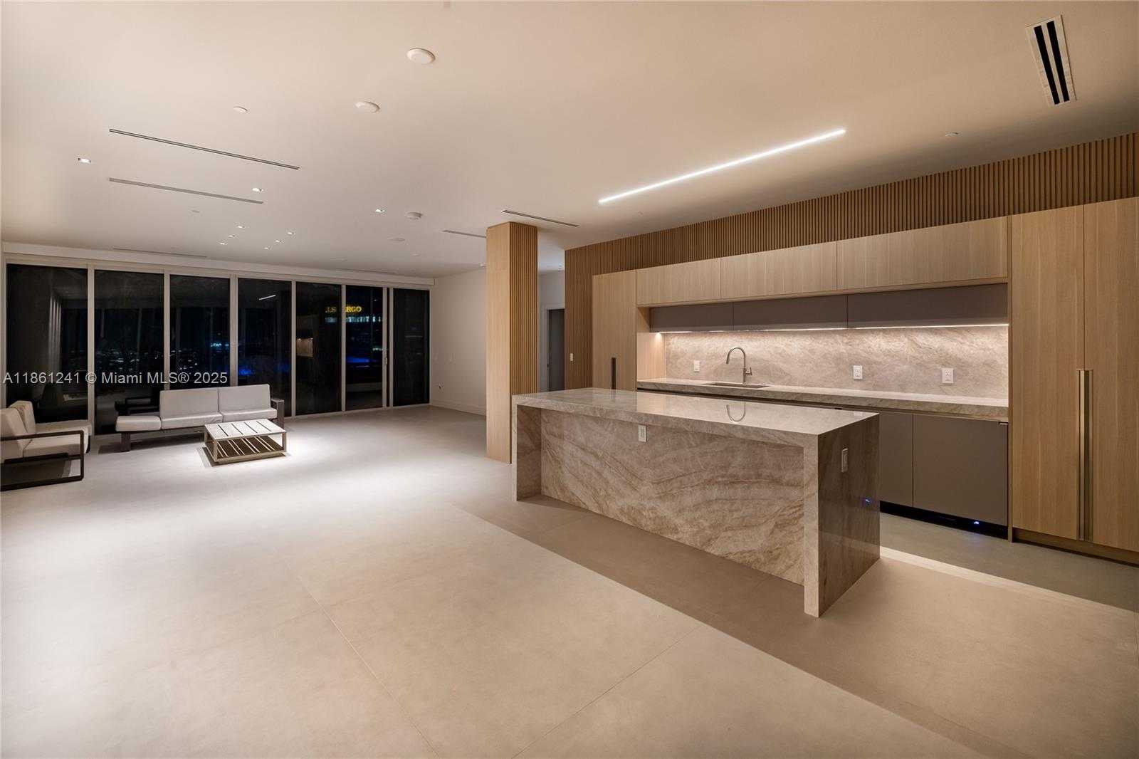 Small Image of 465 BRICKELL AVE #PH5701, Miami Number 41