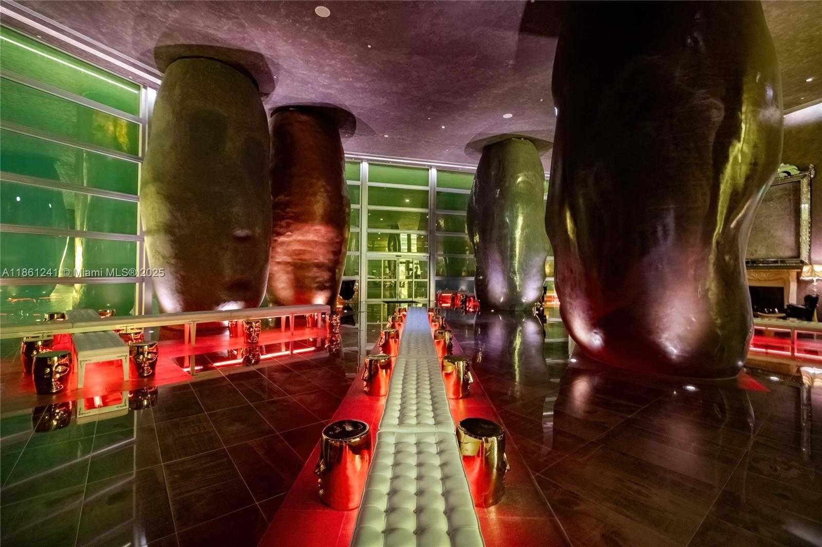 Small Image of 465 BRICKELL AVE #PH5701, Miami Number 68