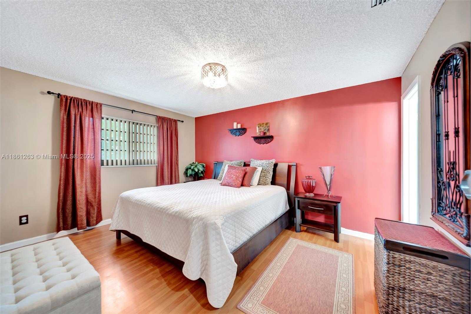 Small Image of 18224 MEDITERRANEAN BLVD #6-17, Hialeah Number 15