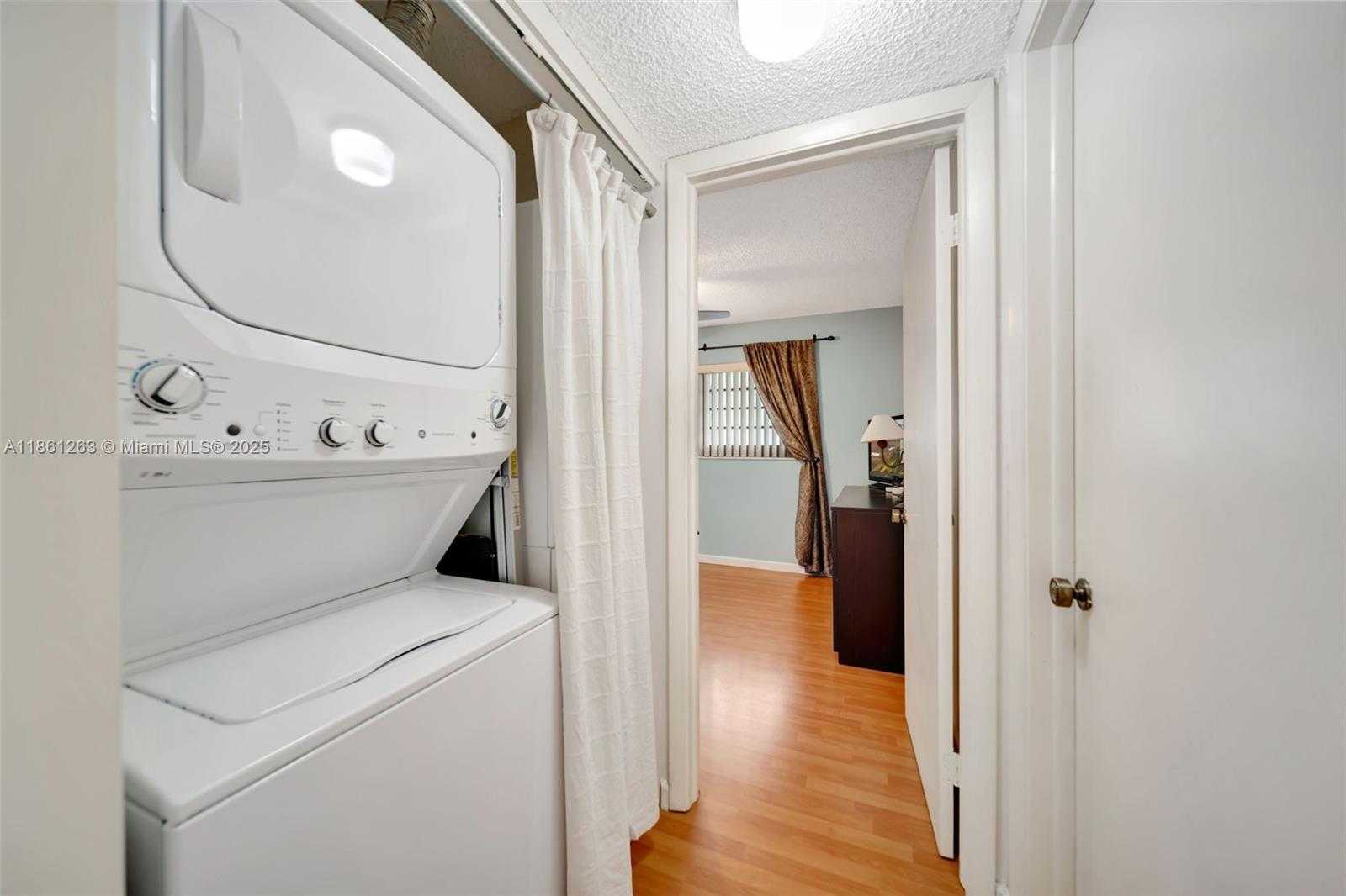 Small Image of 18224 MEDITERRANEAN BLVD #6-17, Hialeah Number 19