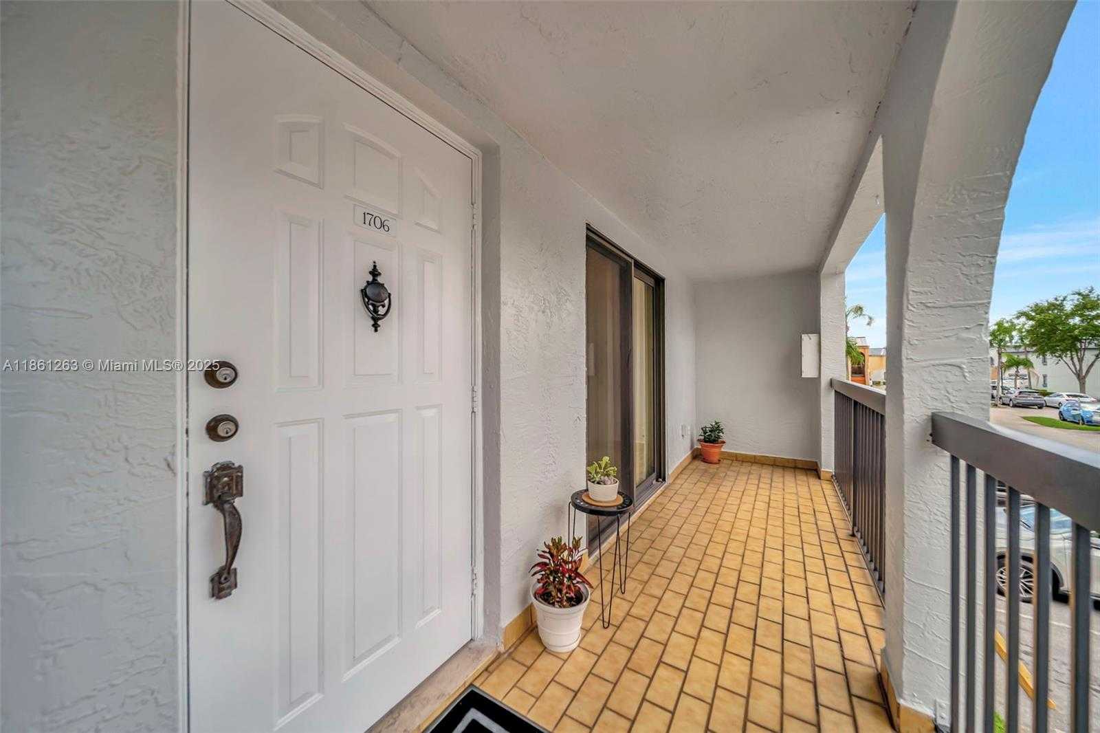 Small Image of 18224 MEDITERRANEAN BLVD #6-17, Hialeah Number 2