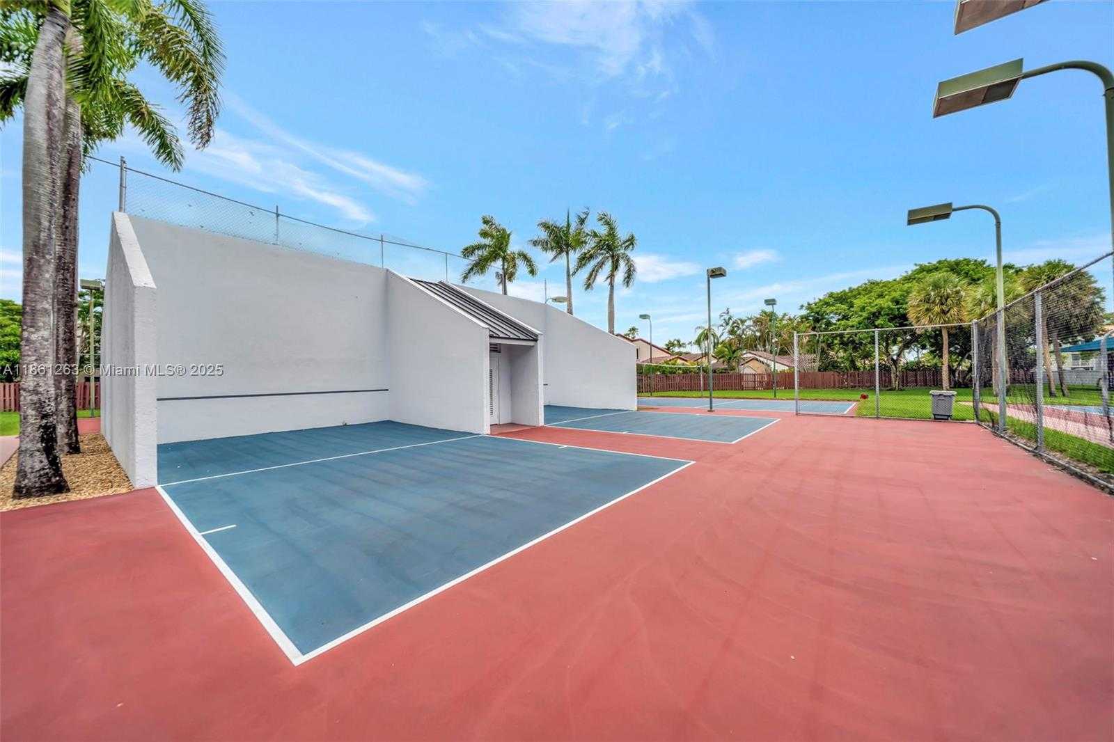 Small Image of 18224 MEDITERRANEAN BLVD #6-17, Hialeah Number 20