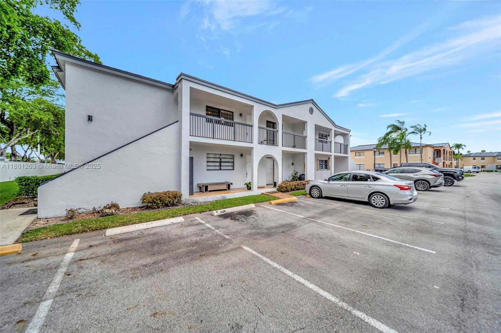 Small Image of 18224 MEDITERRANEAN BLVD #6-17, Hialeah Number 23