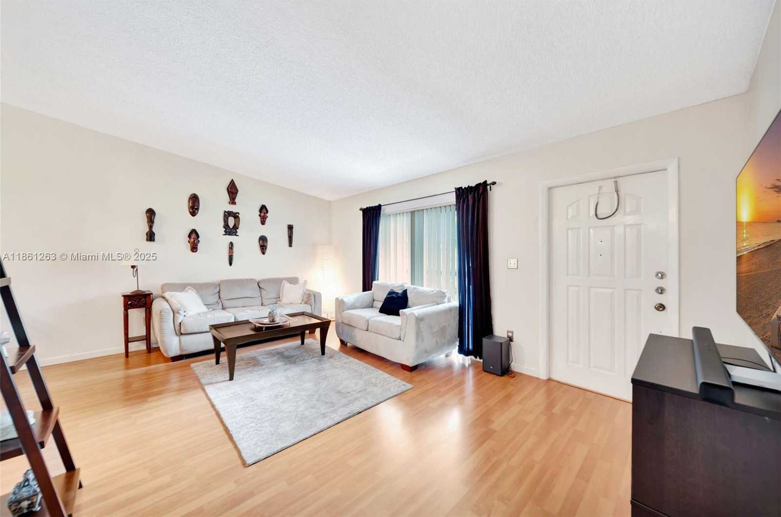 Small Image of 18224 MEDITERRANEAN BLVD #6-17, Hialeah Number 26