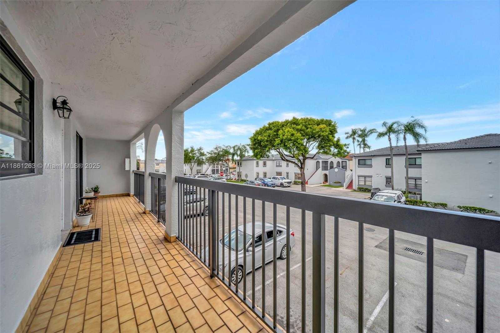 Small Image of 18224 MEDITERRANEAN BLVD #6-17, Hialeah Number 35