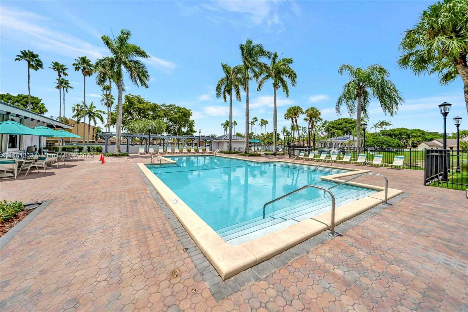 Small Image of 18224 MEDITERRANEAN BLVD #6-17, Hialeah Number 47