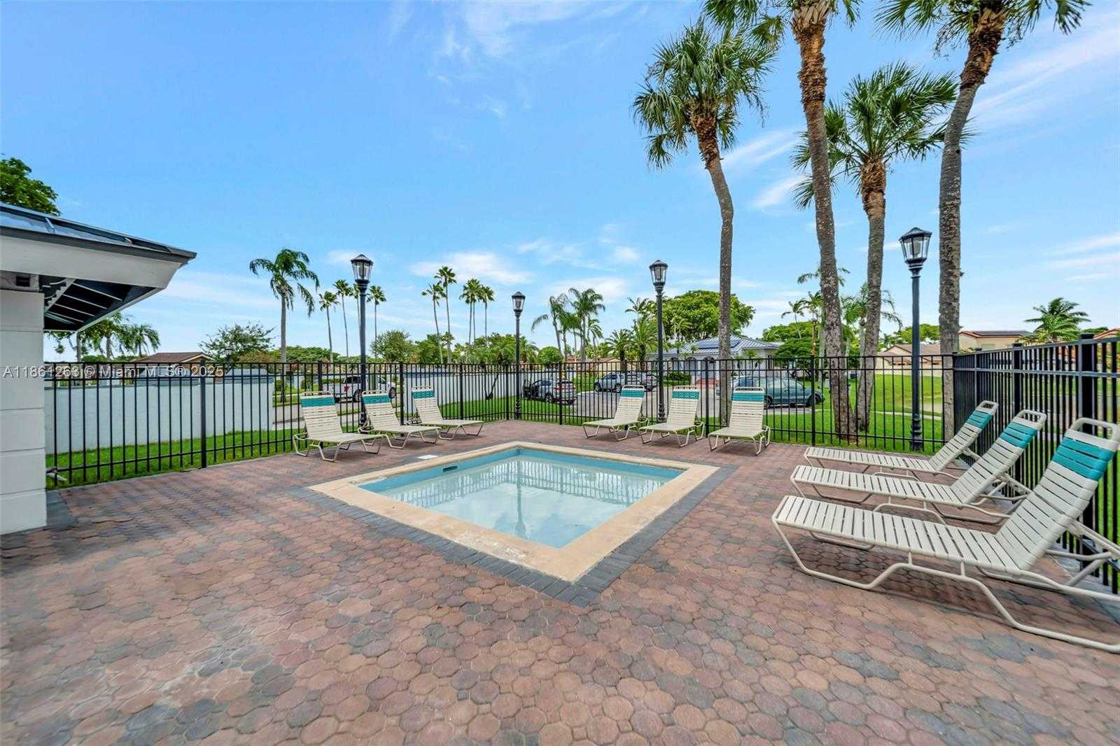 Small Image of 18224 MEDITERRANEAN BLVD #6-17, Hialeah Number 49