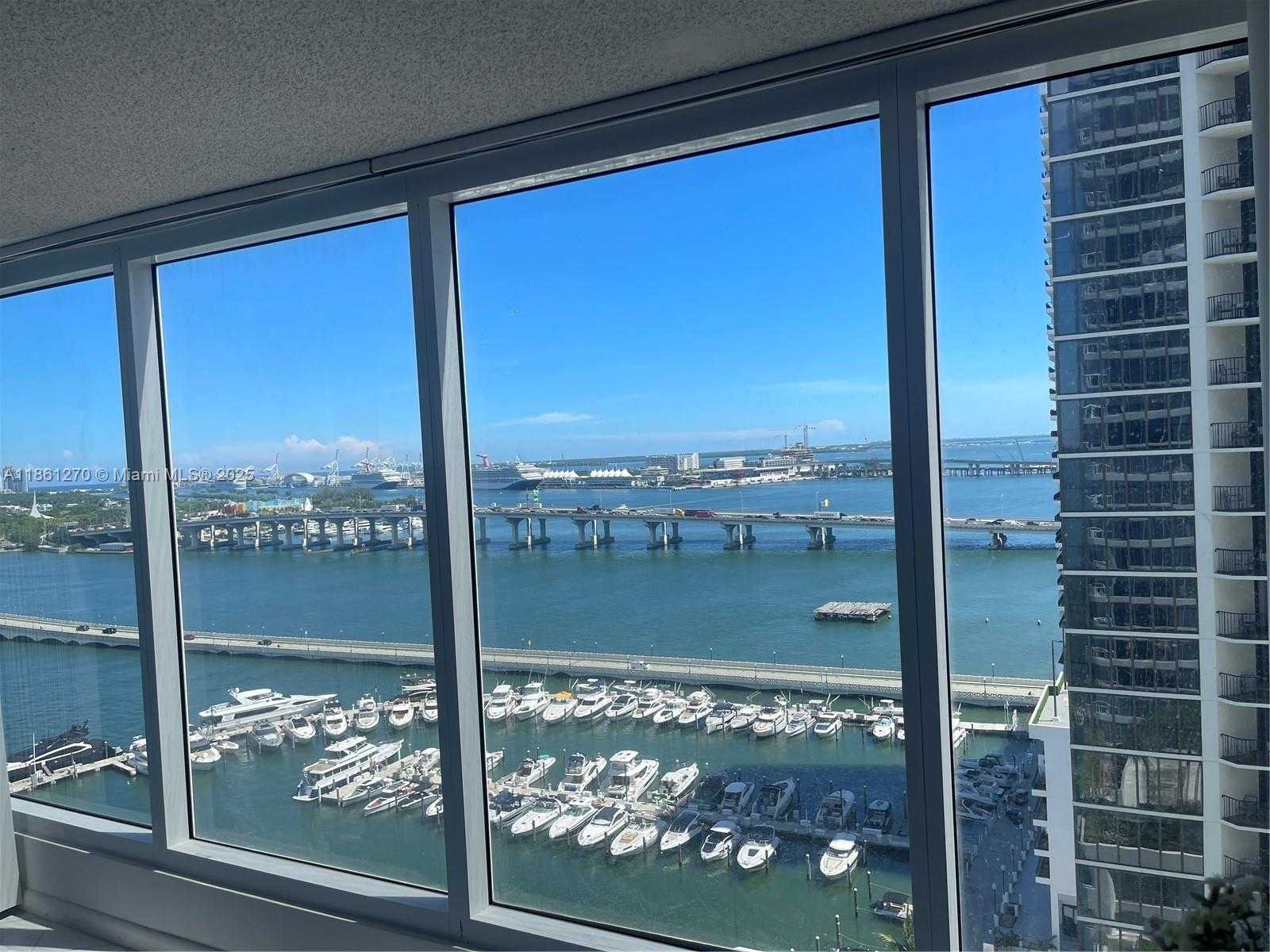 Small Image of 1717 NORTH BAYSHORE DR #A-2131, Miami Number 4