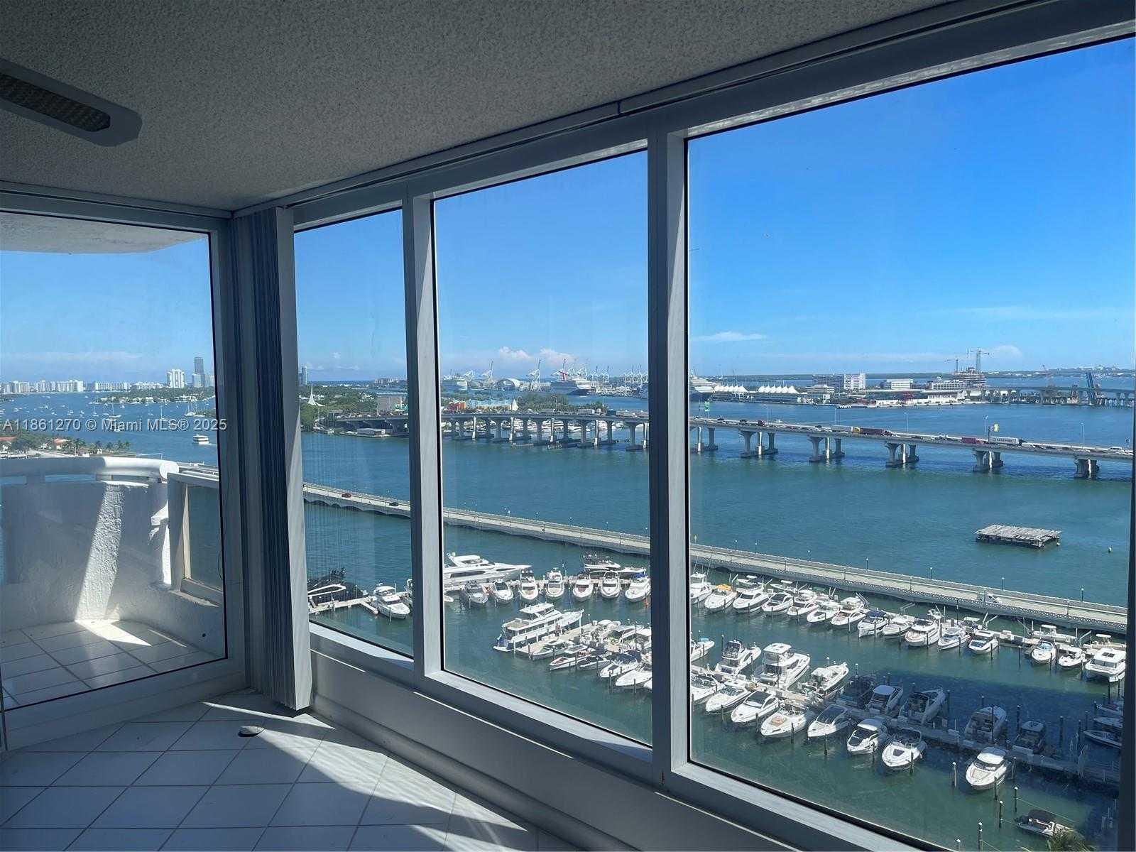 Small Image of 1717 NORTH BAYSHORE DR #A-2131, Miami Number 5