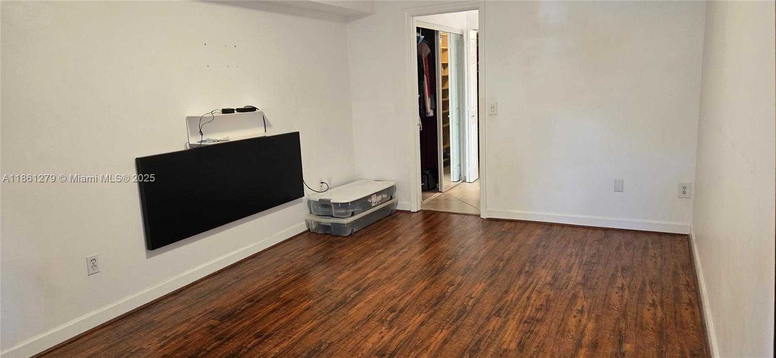 Small Image of 3558 MAGELLAN CIR #132, Aventura Number 13