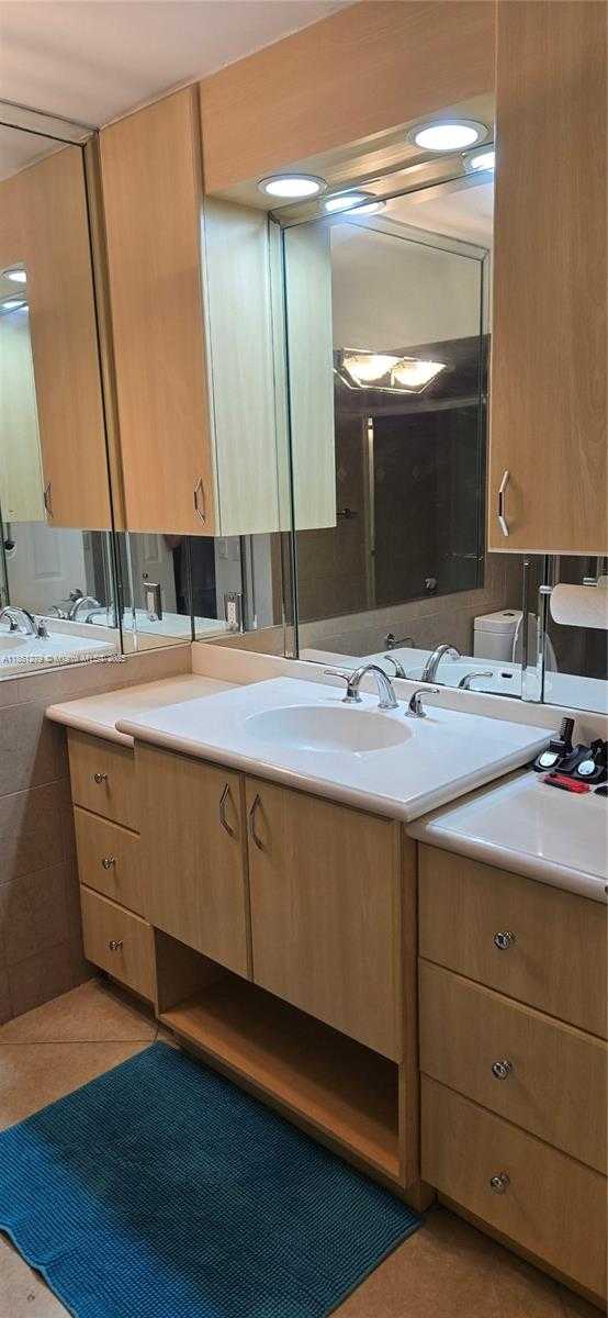 Small Image of 3558 MAGELLAN CIR #132, Aventura Number 18