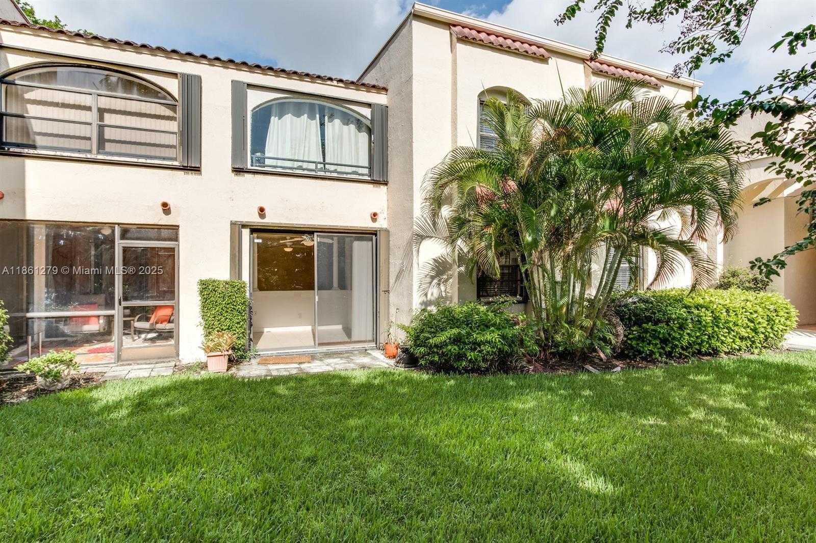 Small Image of 3558 MAGELLAN CIR #132, Aventura Number 43