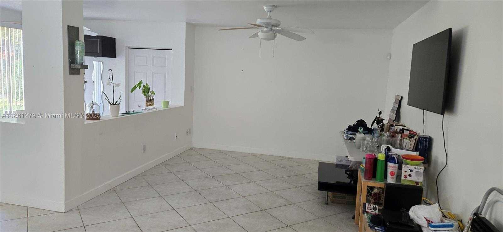 Small Image of 3558 MAGELLAN CIR #132, Aventura Number 9