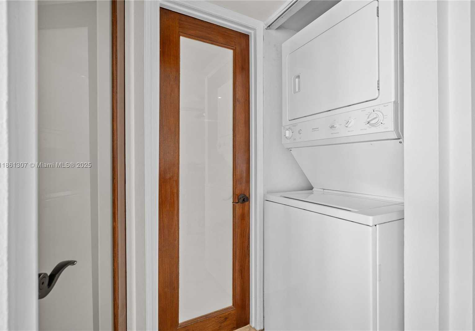 Small Image of 5005 COLLINS AVE #615, Miami Beach Number 18