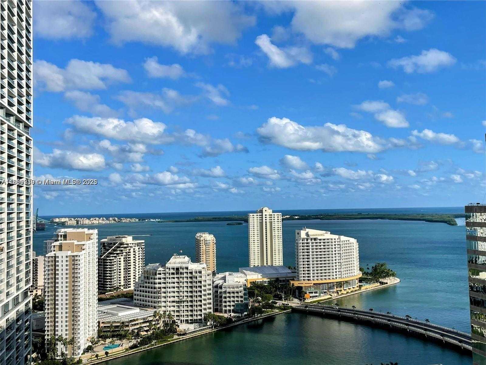 Small Image of 500 BRICKELL AVE #3100, Miami Number 2