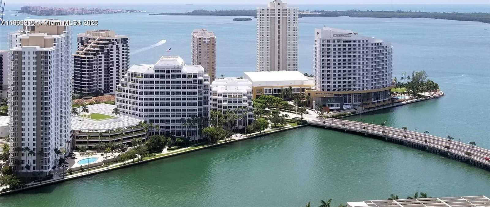 Small Image of 500 BRICKELL AVE #3100, Miami Number 4
