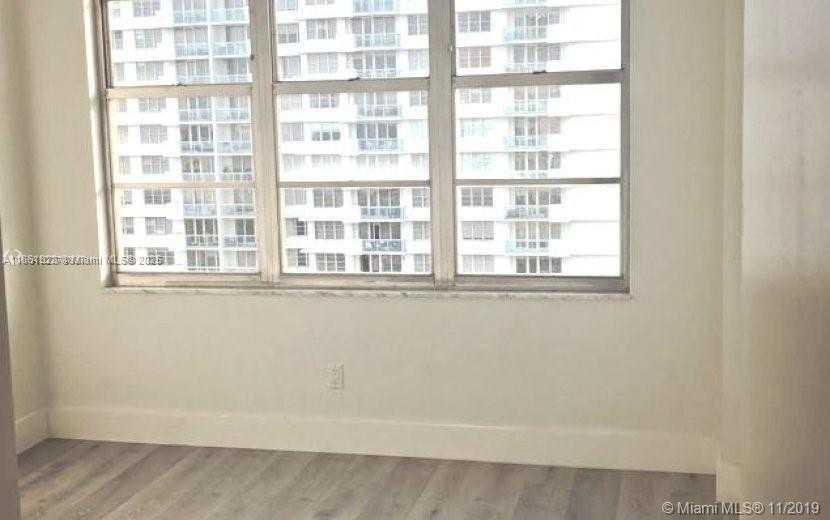 Small Image of 5600 COLLINS AVE #11W, Miami Beach Number 10
