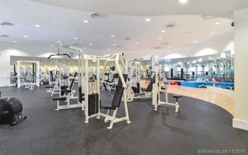 Small Image of 5600 COLLINS AVE #11W, Miami Beach Number 2