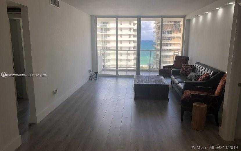 Small Image of 5600 COLLINS AVE #11W, Miami Beach Number 4