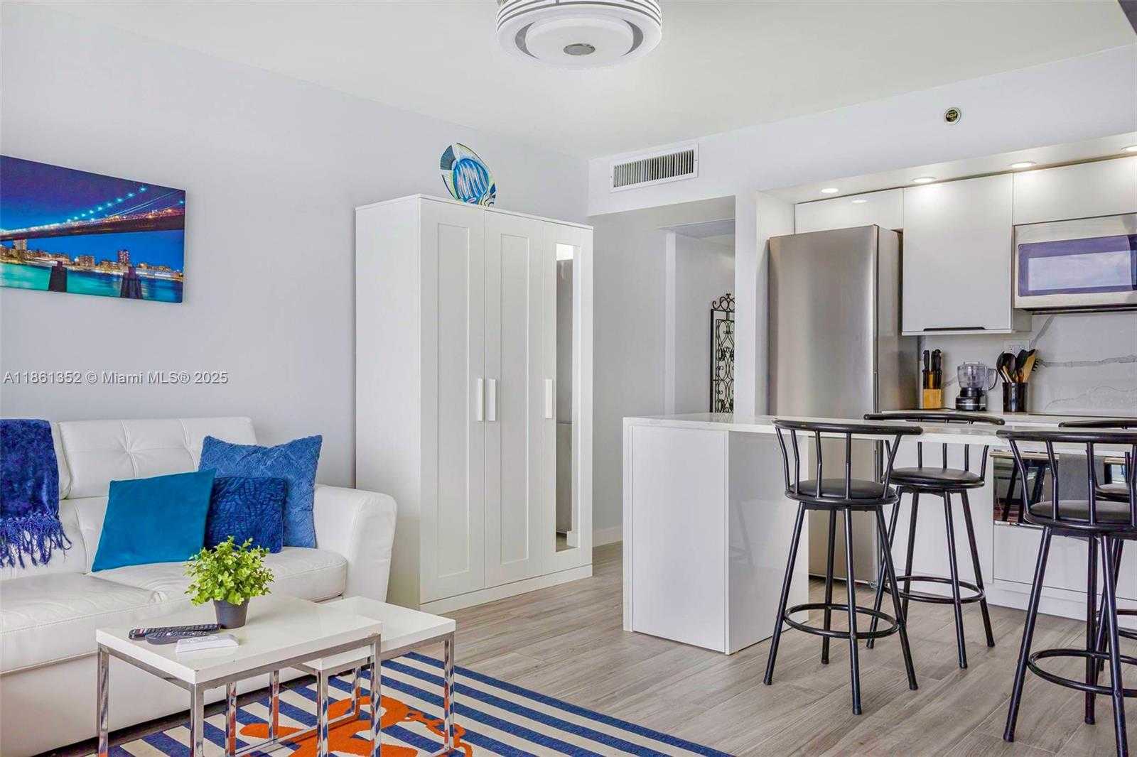 Small Image of 19201 COLLINS AVE #916, Sunny Isles Beach Number 13