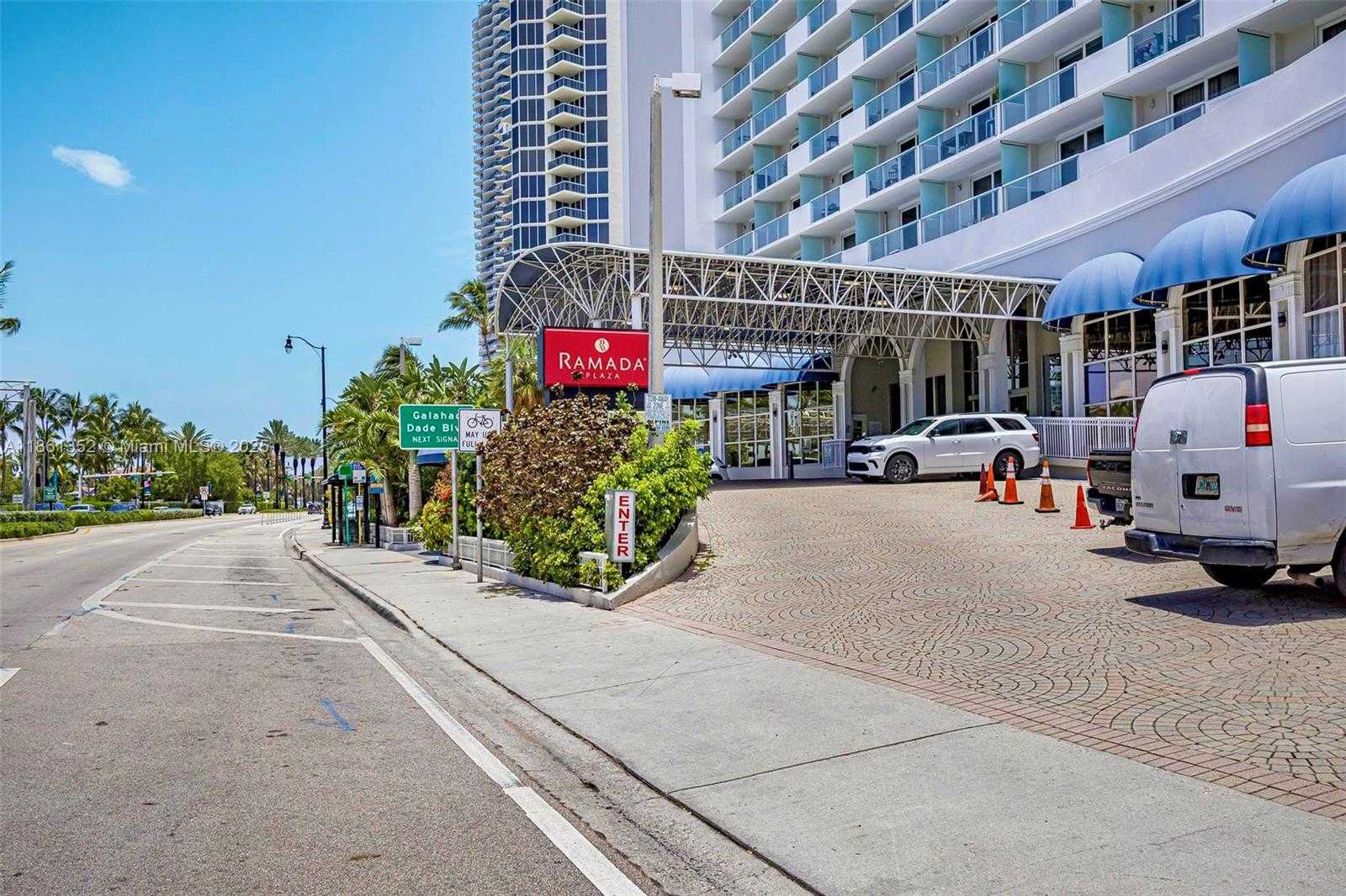 Small Image of 19201 COLLINS AVE #916, Sunny Isles Beach Number 3