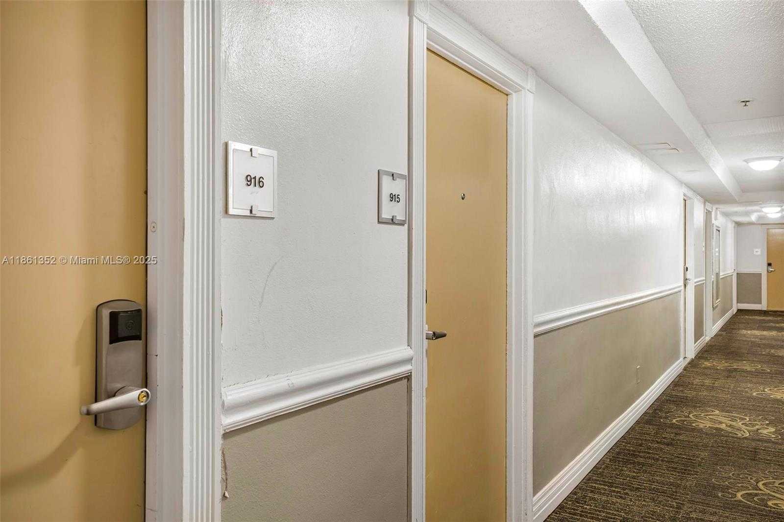 Small Image of 19201 COLLINS AVE #916, Sunny Isles Beach Number 8