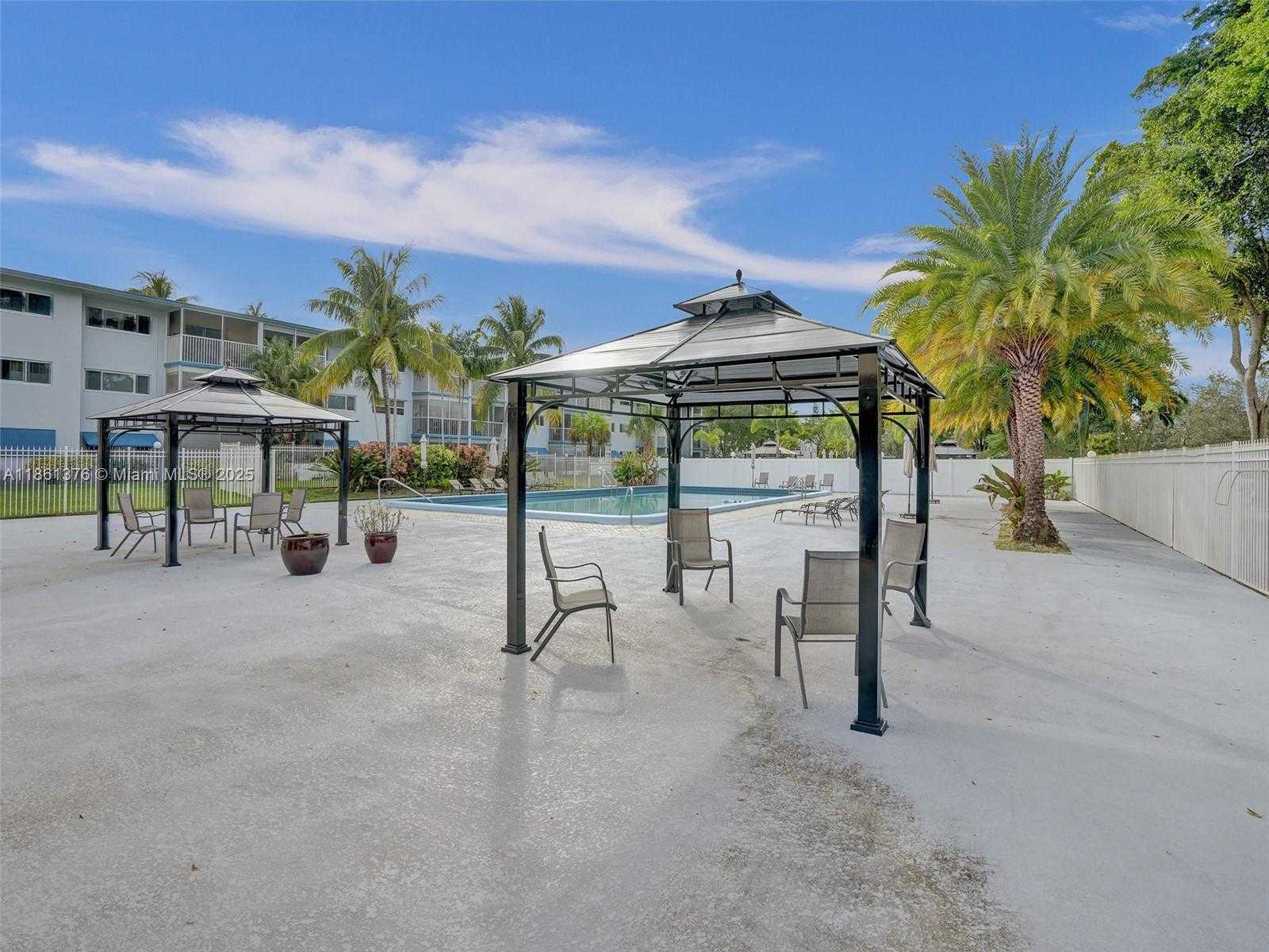 Small Image of 4900 WASHINGTON ST #203, Hollywood Number 46