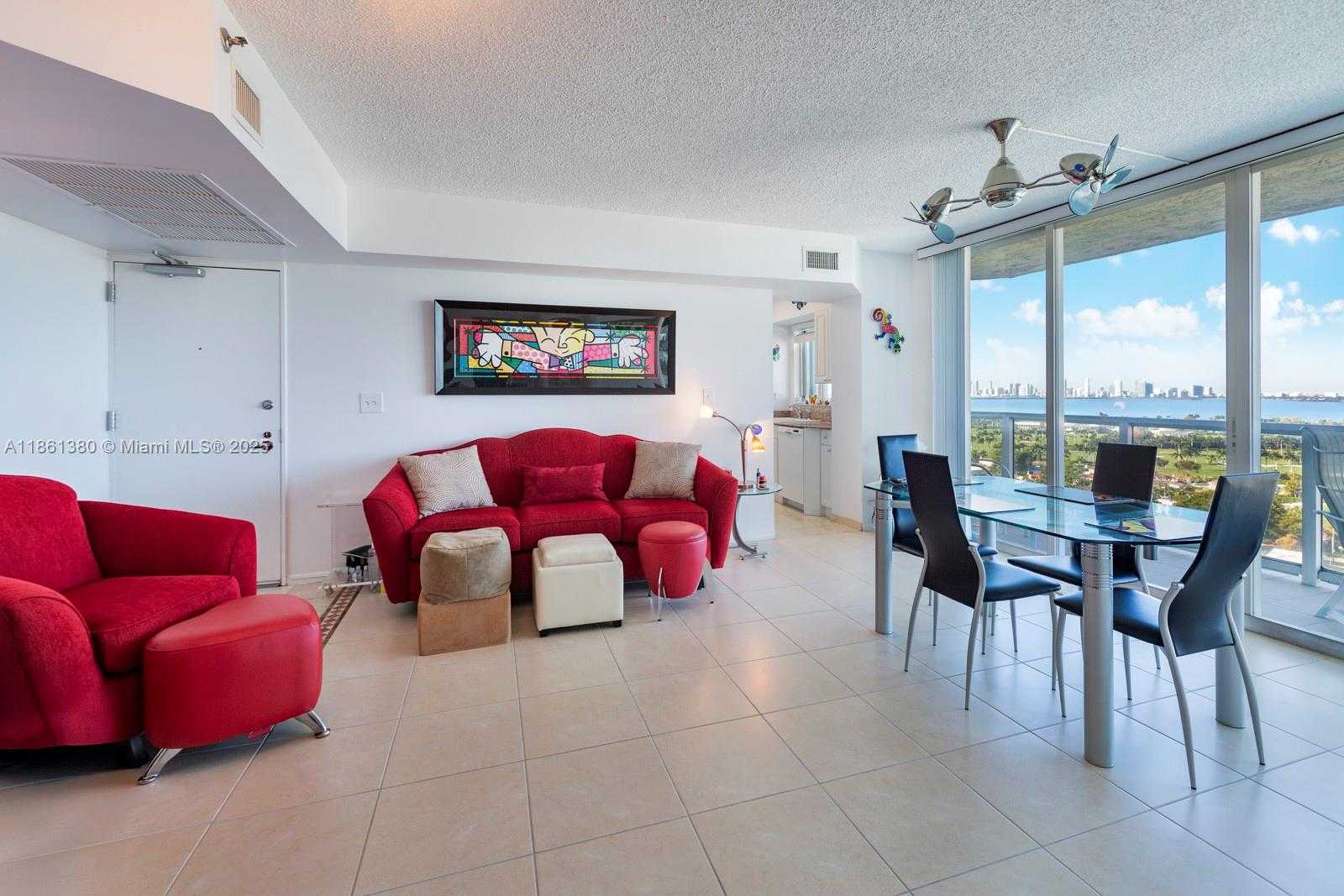 Small Image of 5900 COLLINS AVE #2105, Miami Beach Number 4