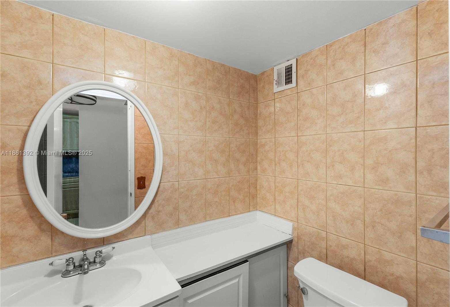 Small Image of 1228 WEST AVE #906, Miami Beach Number 10