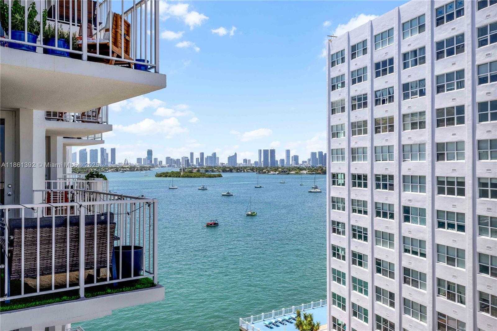 Small Image of 1228 WEST AVE #906, Miami Beach Number 13