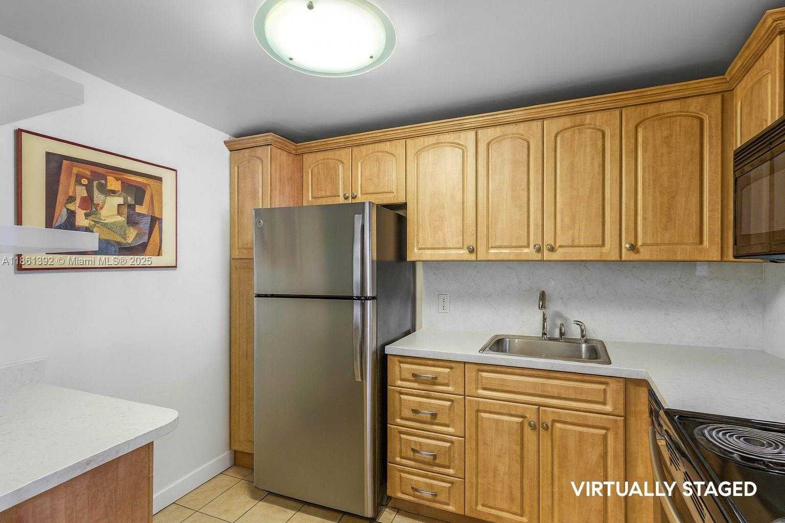 Small Image of 1228 WEST AVE #906, Miami Beach Number 17