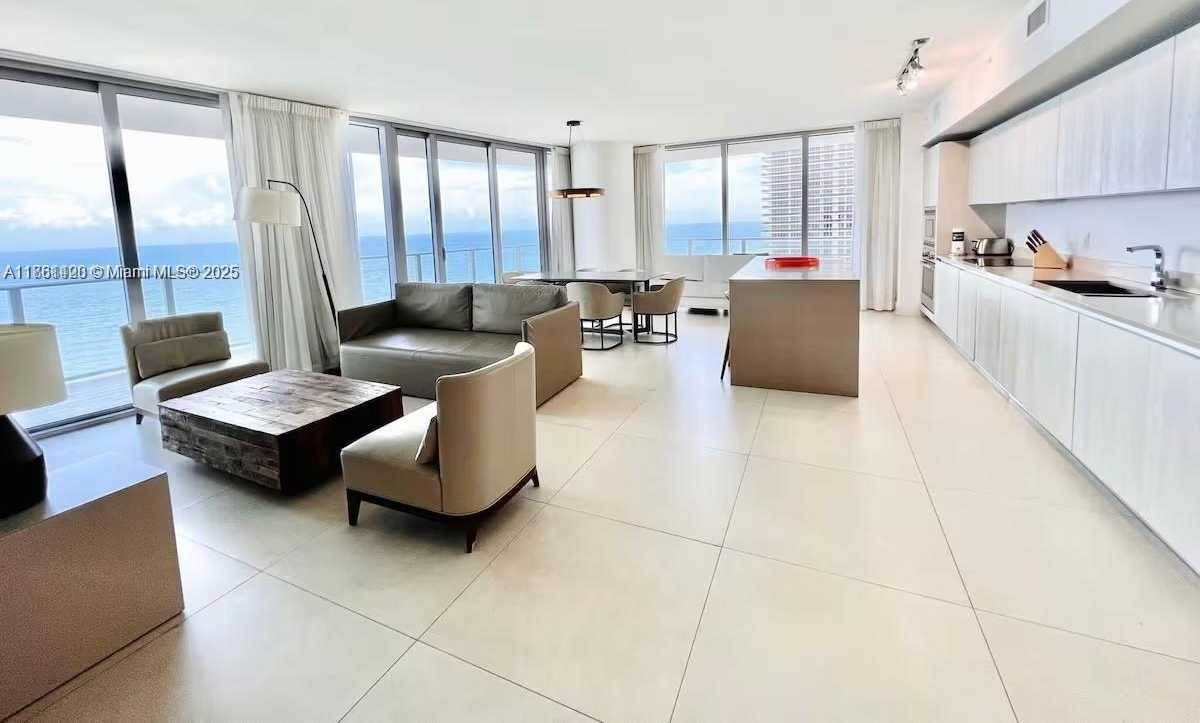 Small Image of 4111 SOUTH OCEAN DR #1801, Hollywood Number 3