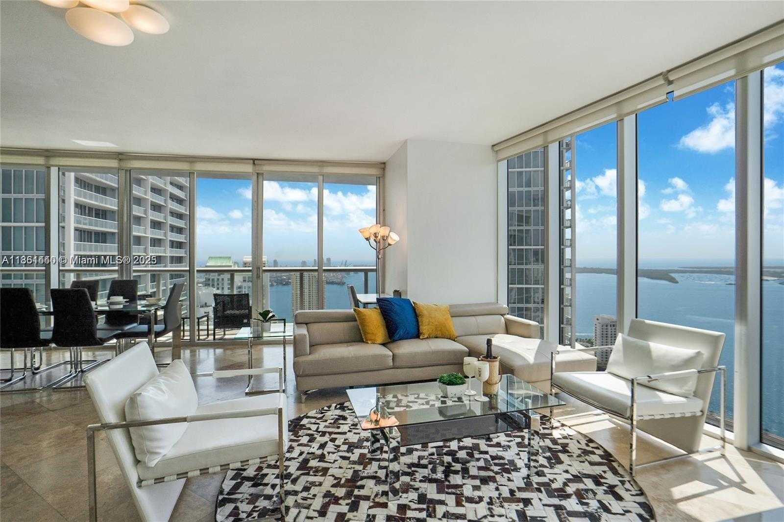 Small Image of 485 BRICKELL AVE #4710, Miami Number 2
