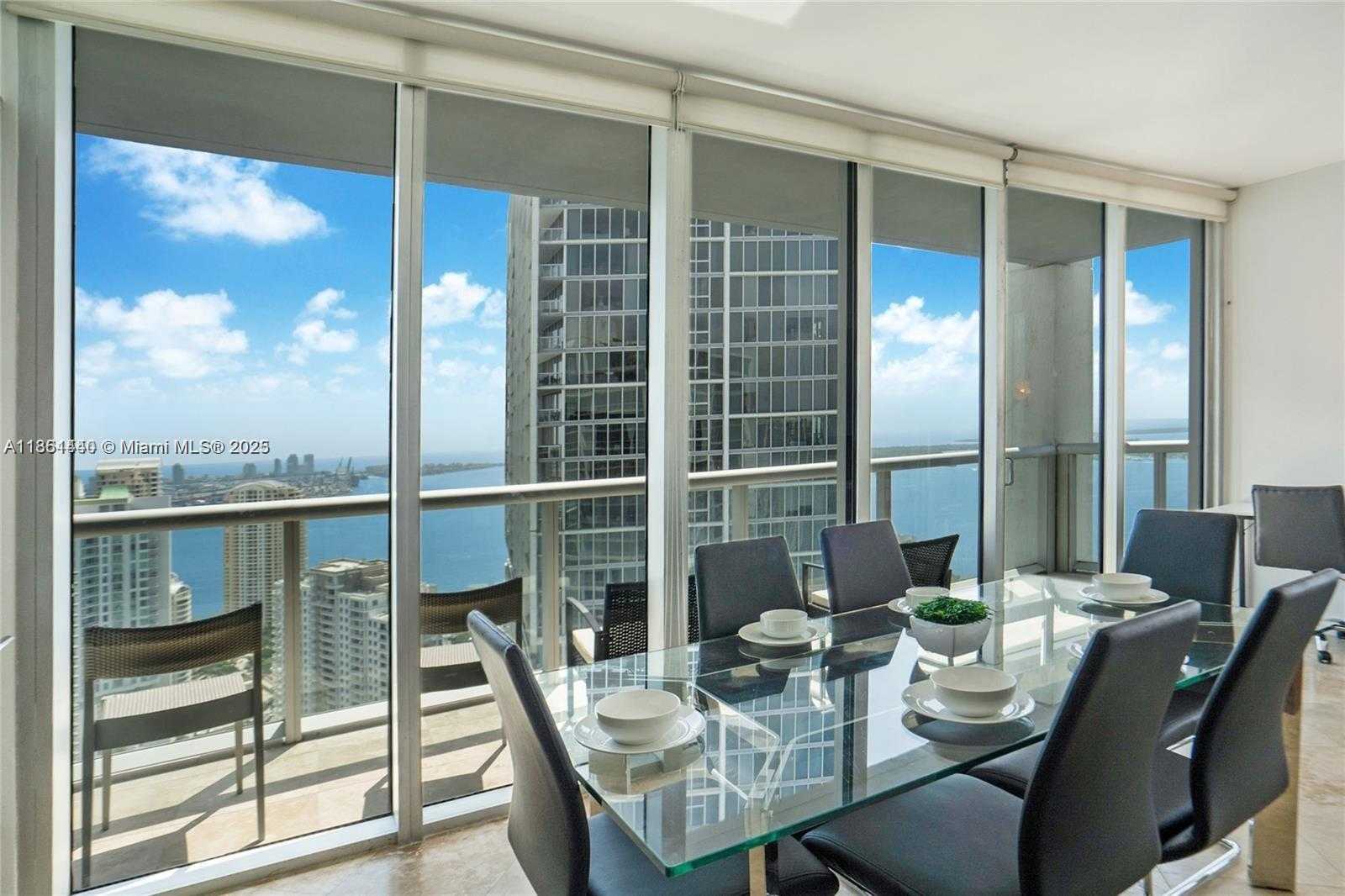 Small Image of 485 BRICKELL AVE #4710, Miami Number 3