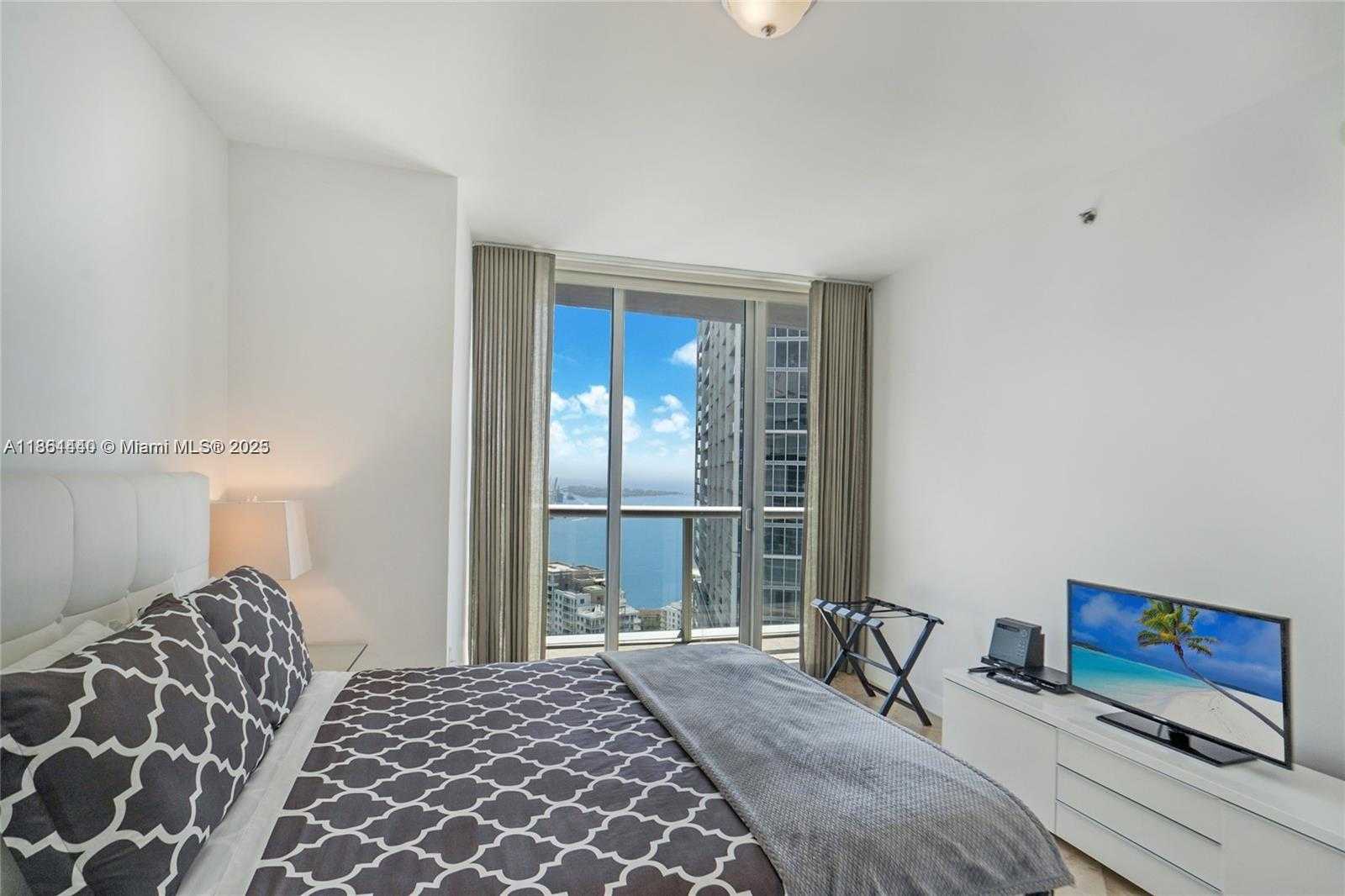 Small Image of 485 BRICKELL AVE #4710, Miami Number 5
