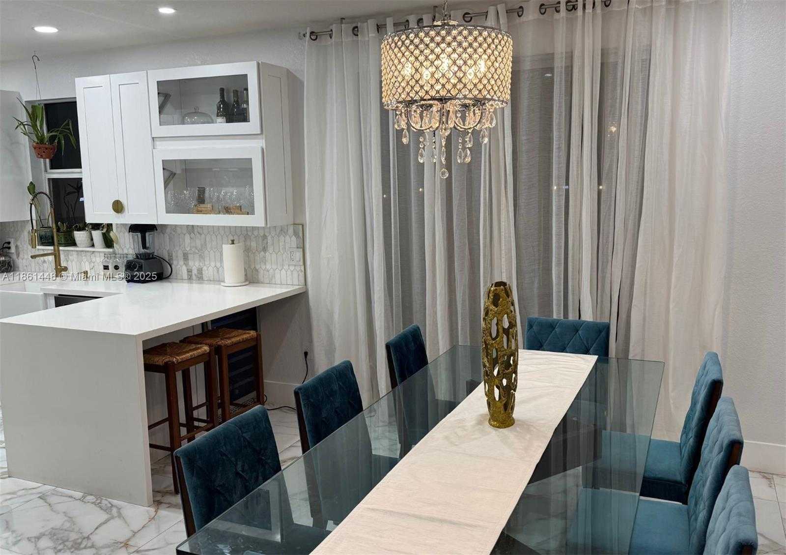 Small Image of 1041 NORTH EAST 208TH ST, Miami Number 13