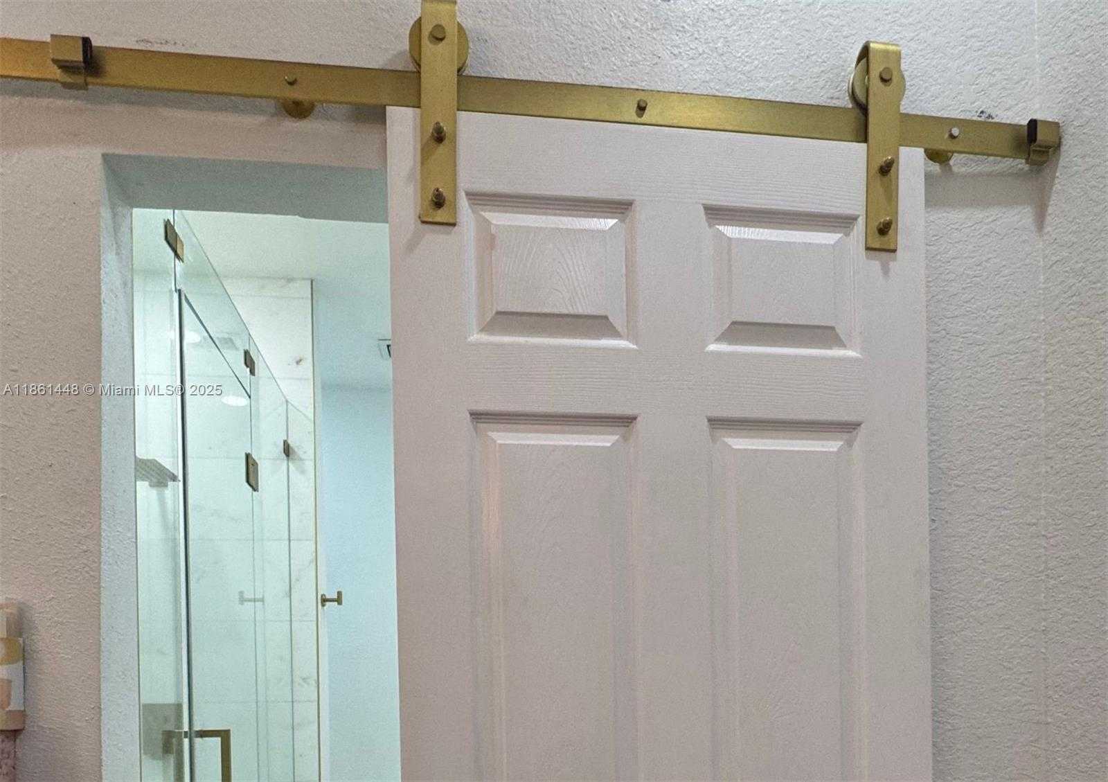 Small Image of 1041 NORTH EAST 208TH ST, Miami Number 17
