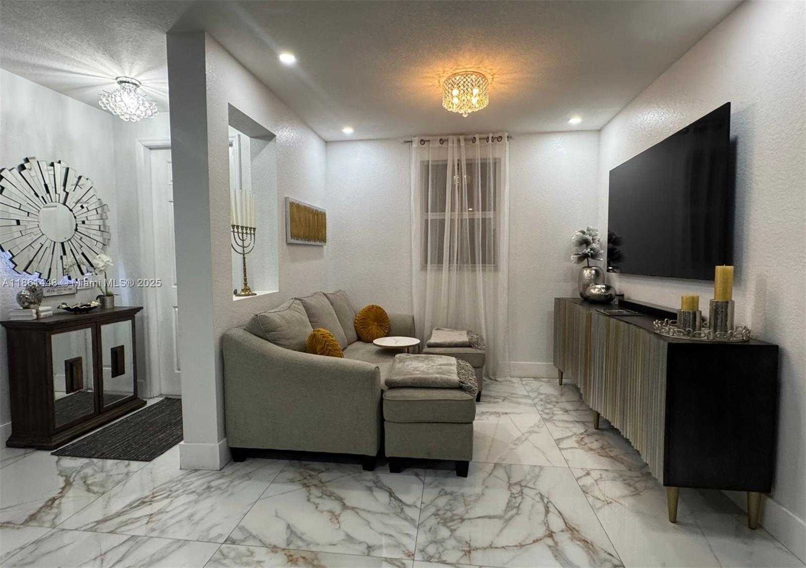 Small Image of 1041 NORTH EAST 208TH ST, Miami Number 6