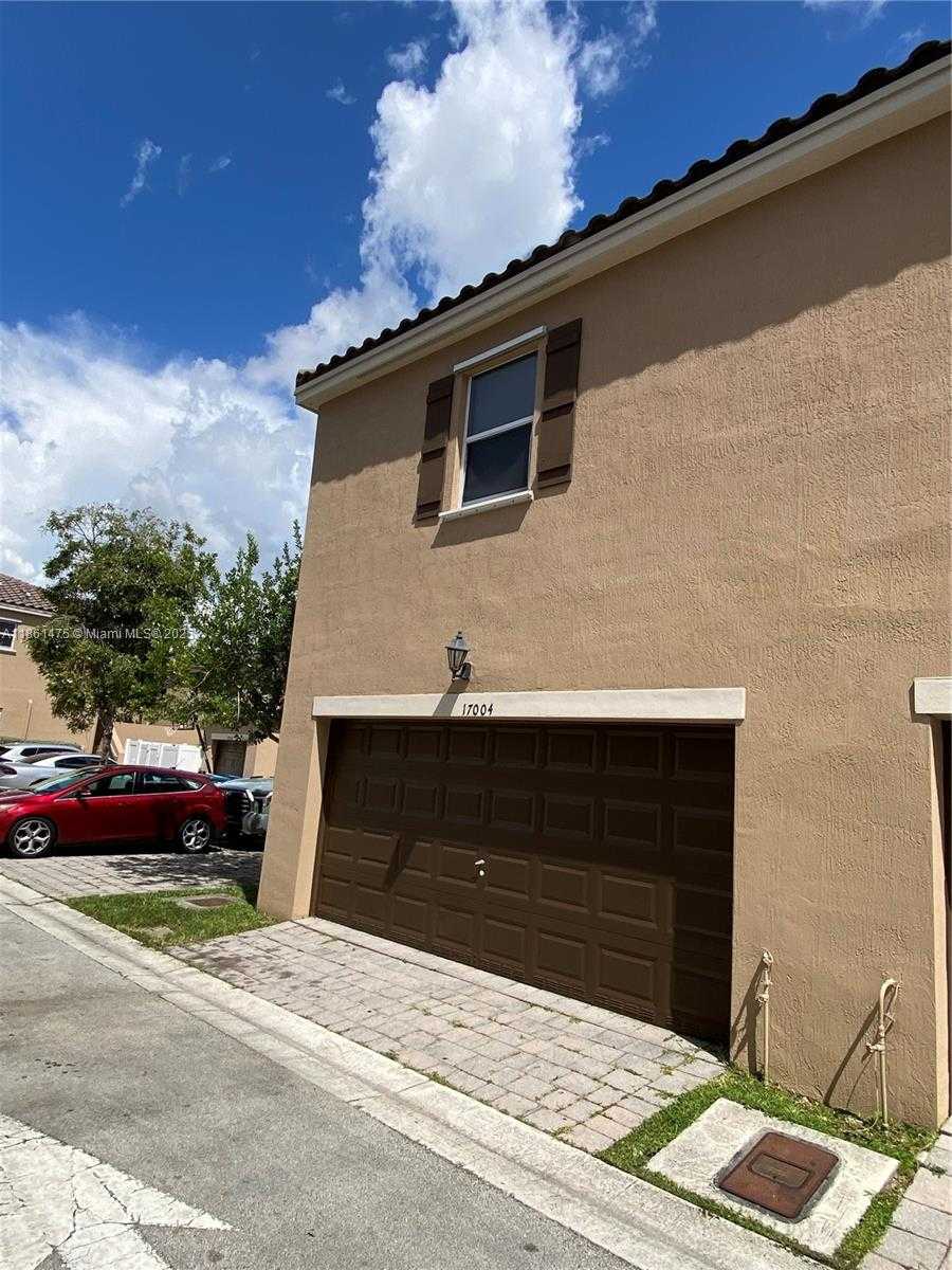 Small Image of 17004 SOUTH WEST 95TH TER, Miami Number 7