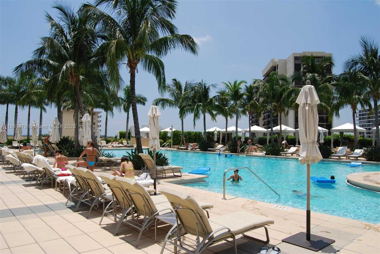Small Image of 1425 BRICKELL AVE #48D, Miami Number 4