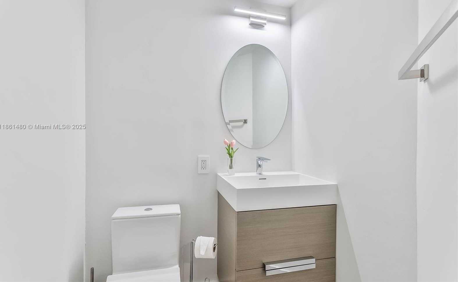 Small Image of 701 BRICKELL KEY BLVD #808, Miami Number 9