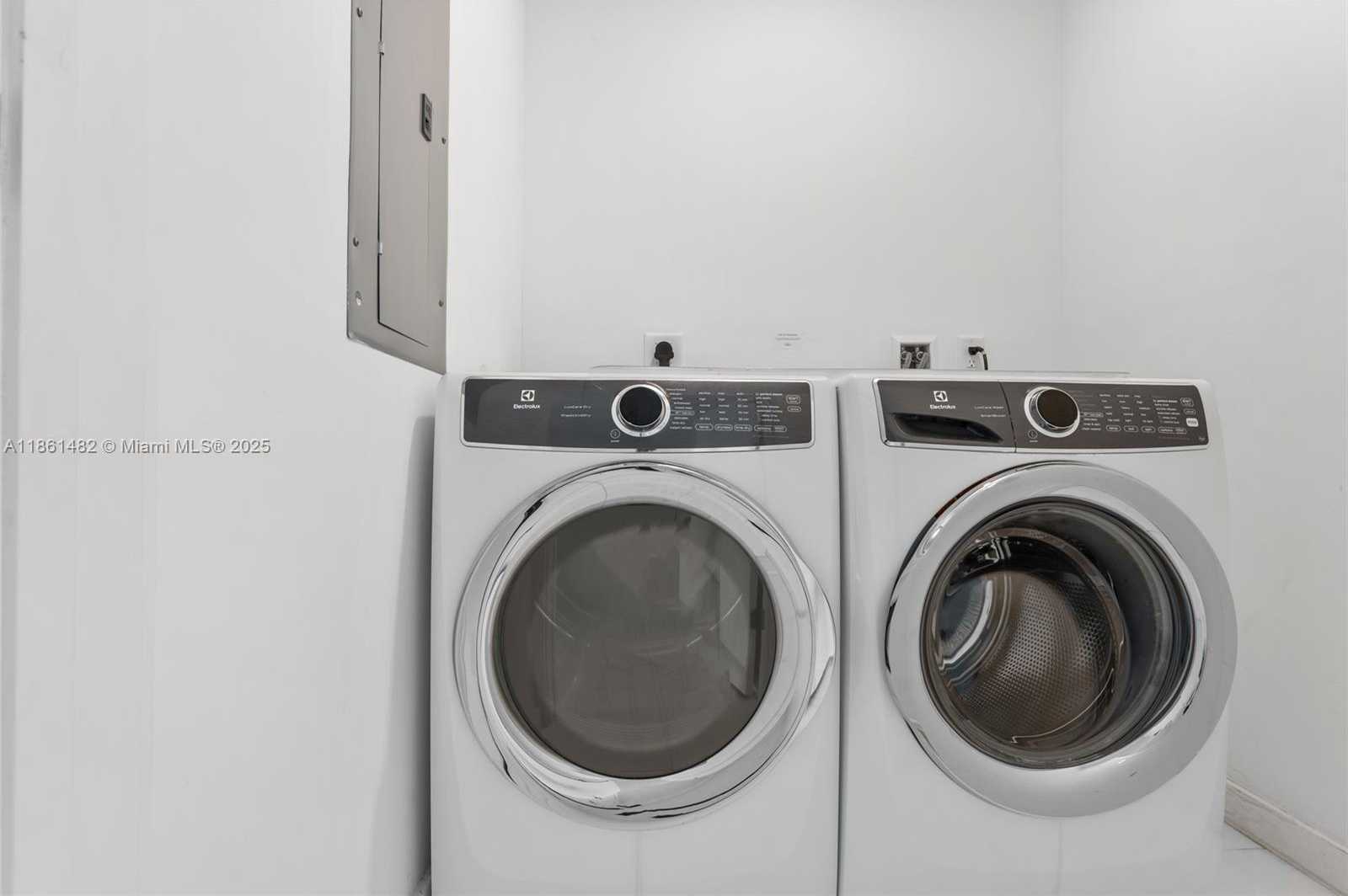 Small Image of 851 NORTH EAST 1ST AVE #2506, Miami Number 7