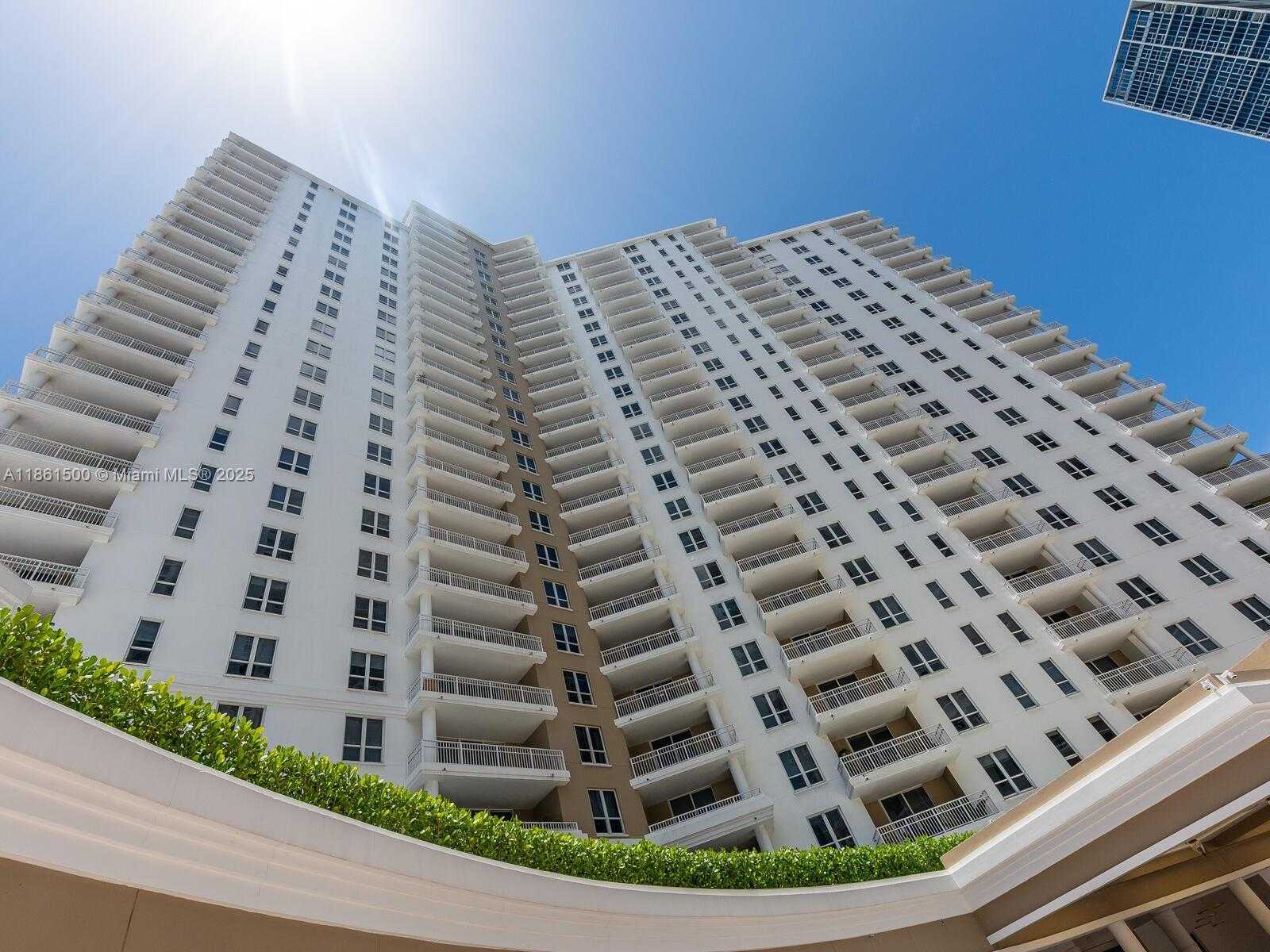 Small Image of 701 BRICKELL KEY BLVD #1504, Miami Number 23