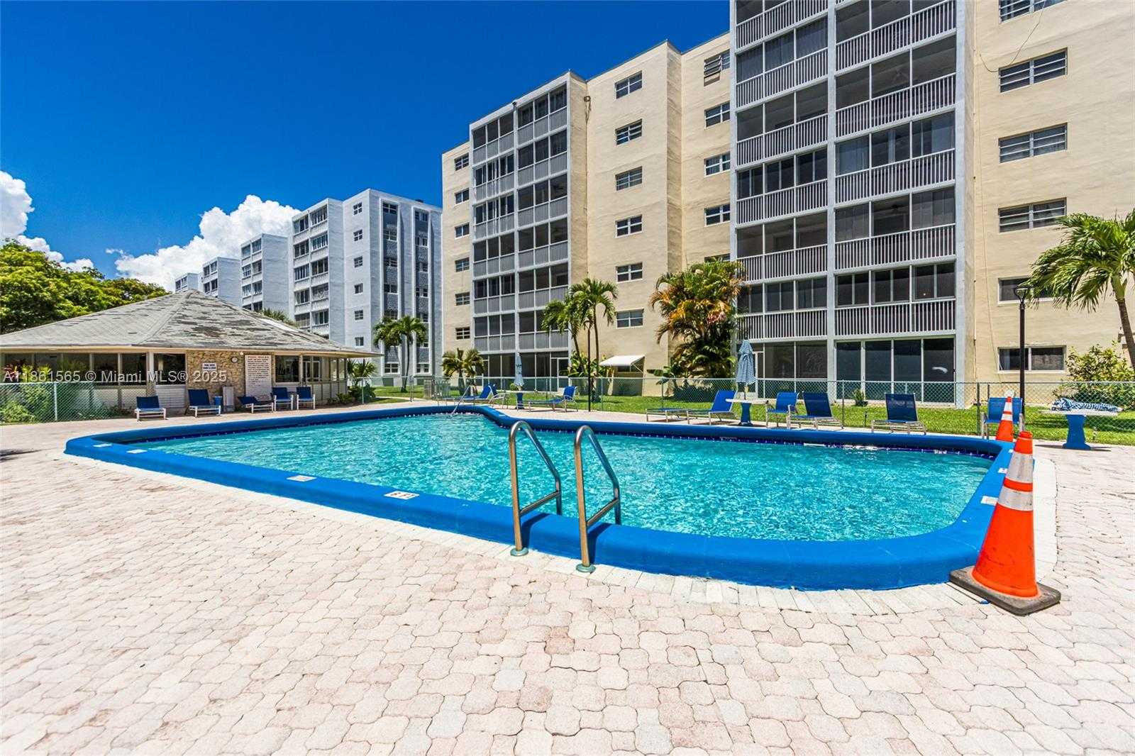 Small Image of 301 NORTH EAST 14TH AVE #108, Hallandale Beach Number 32