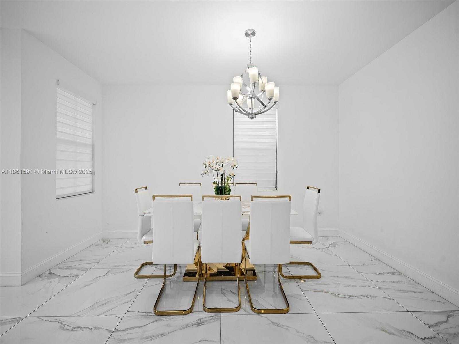 Small Image of 10343 NORTH WEST 70TH LN, Doral Number 11