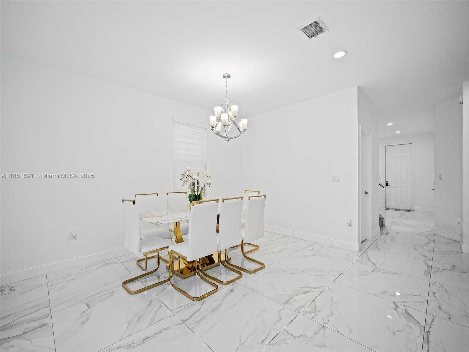 Small Image of 10343 NORTH WEST 70TH LN, Doral Number 12