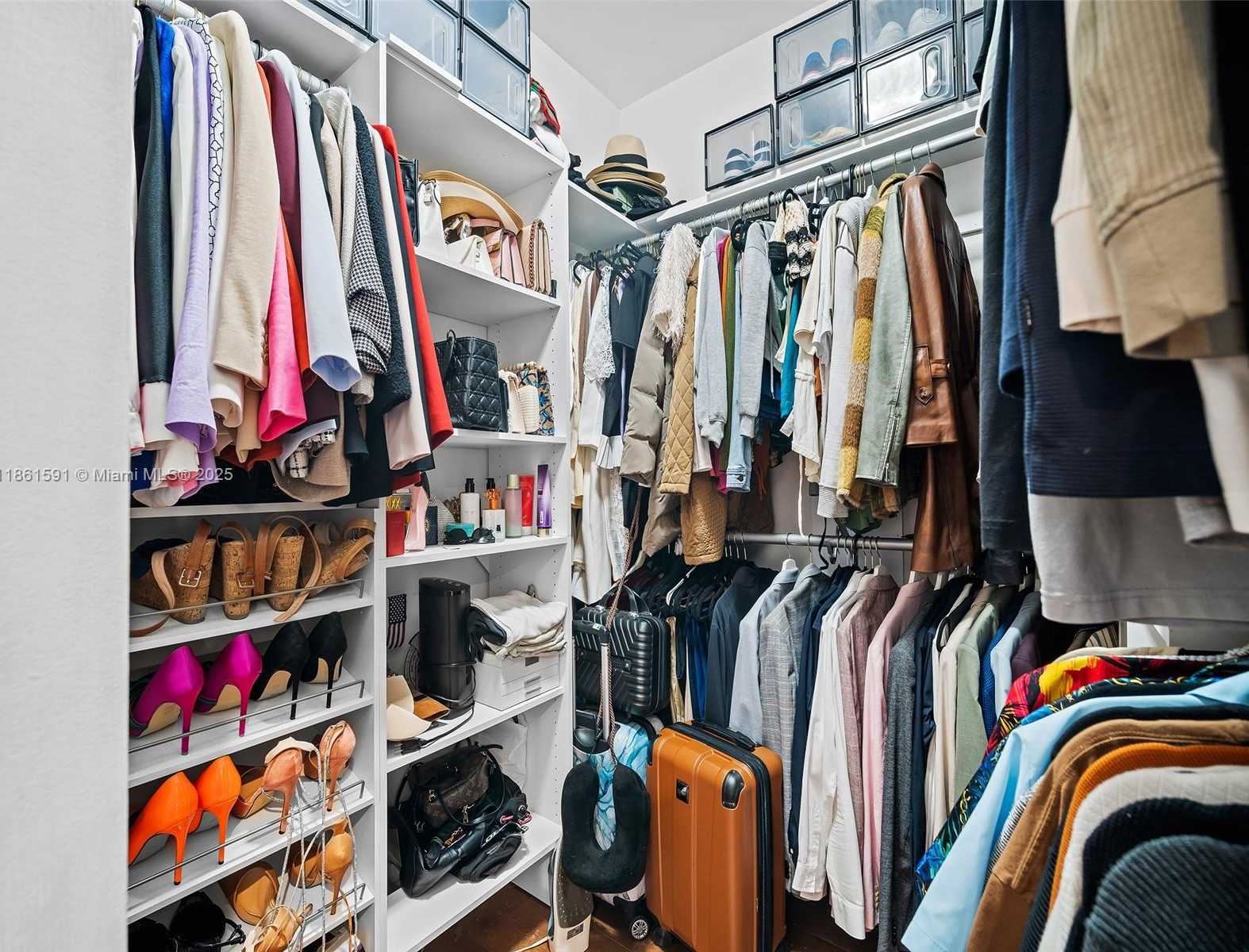 Small Image of 10343 NORTH WEST 70TH LN, Doral Number 21