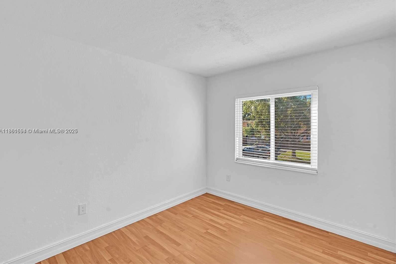 Small Image of 224 NORTH WEST 85TH ST RD #224, Miami Number 13